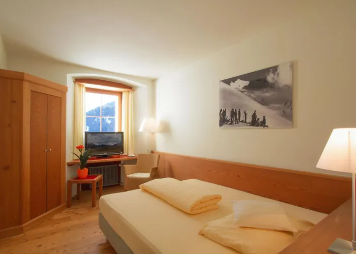 Bodenhaus Otel Splügen