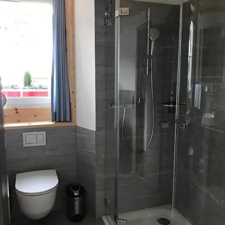 Bodenhaus 3*