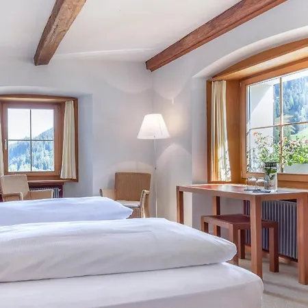 Bodenhaus 3*