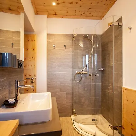 Bodenhaus Szálloda 3*