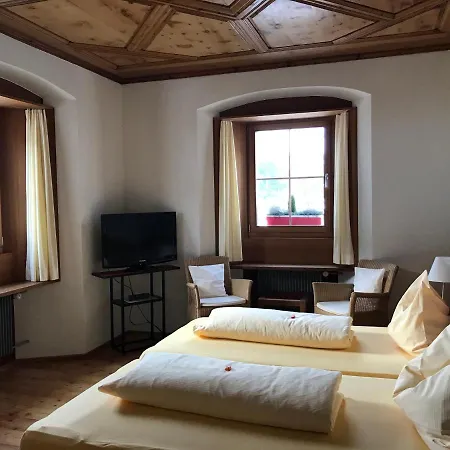 Bodenhaus 3*